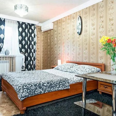 Apartment On Nezalezhnoy Ukrаiny Near Intourist Hotel Zaporizhia 외부 사진