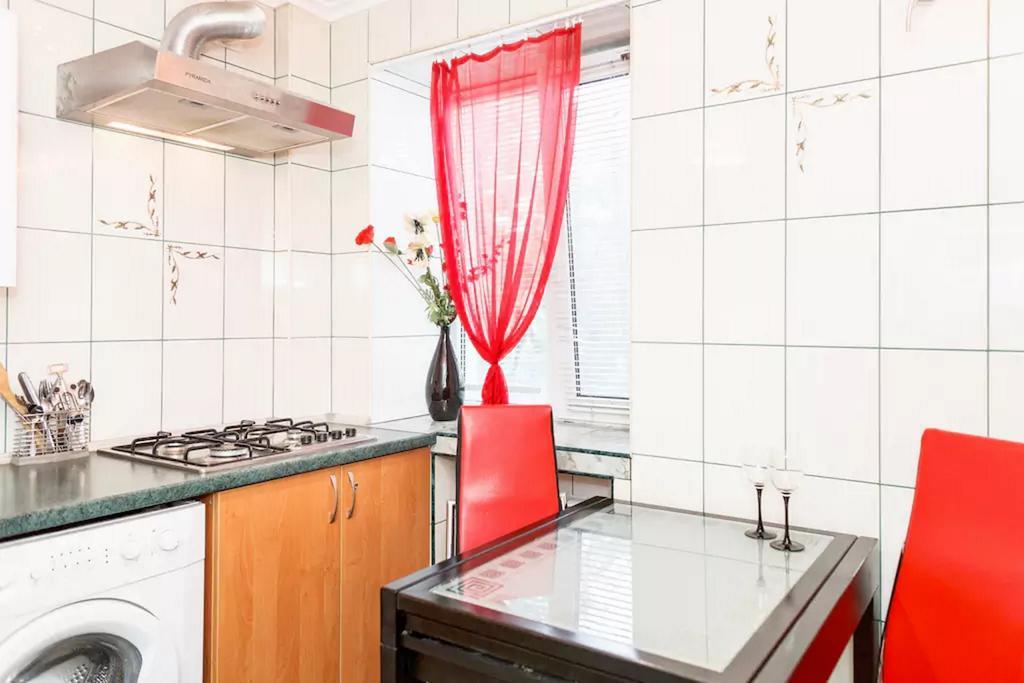 Apartment On Nezalezhnoy Ukrаiny Near Intourist Hotel Zaporizhia 외부 사진